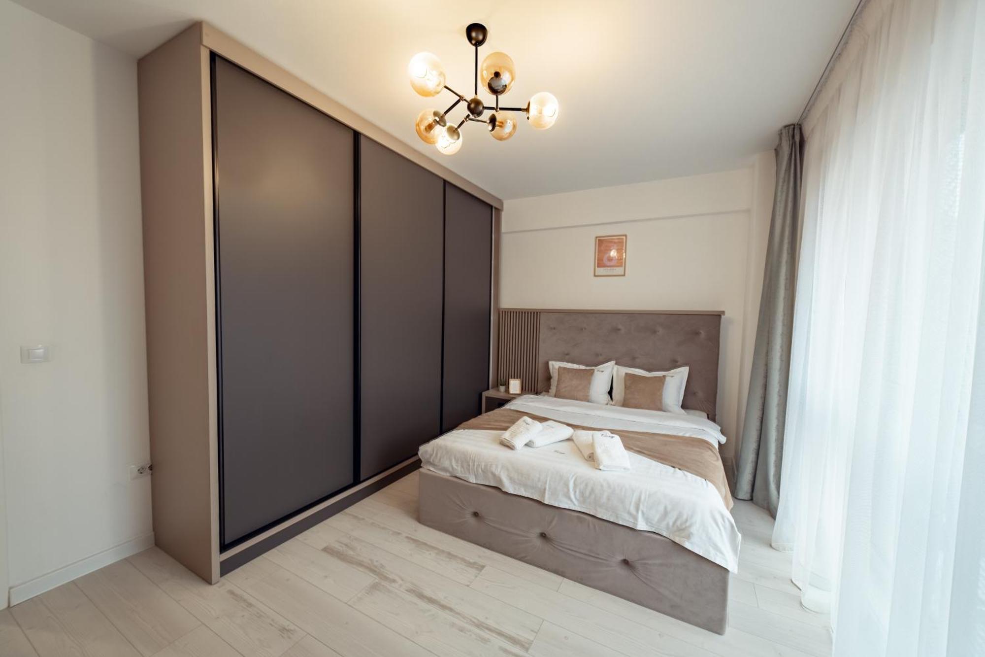 Palace Of Culture Dream Apartments And Studios Iasi Esterno foto